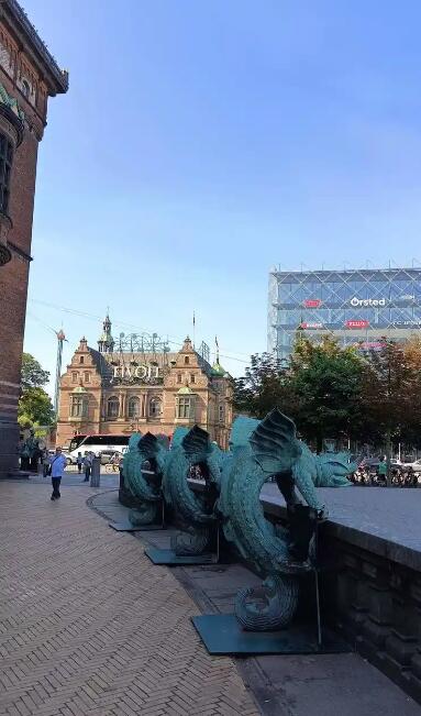 市政厅广场:哥本哈根的城市心脏与历史缩影