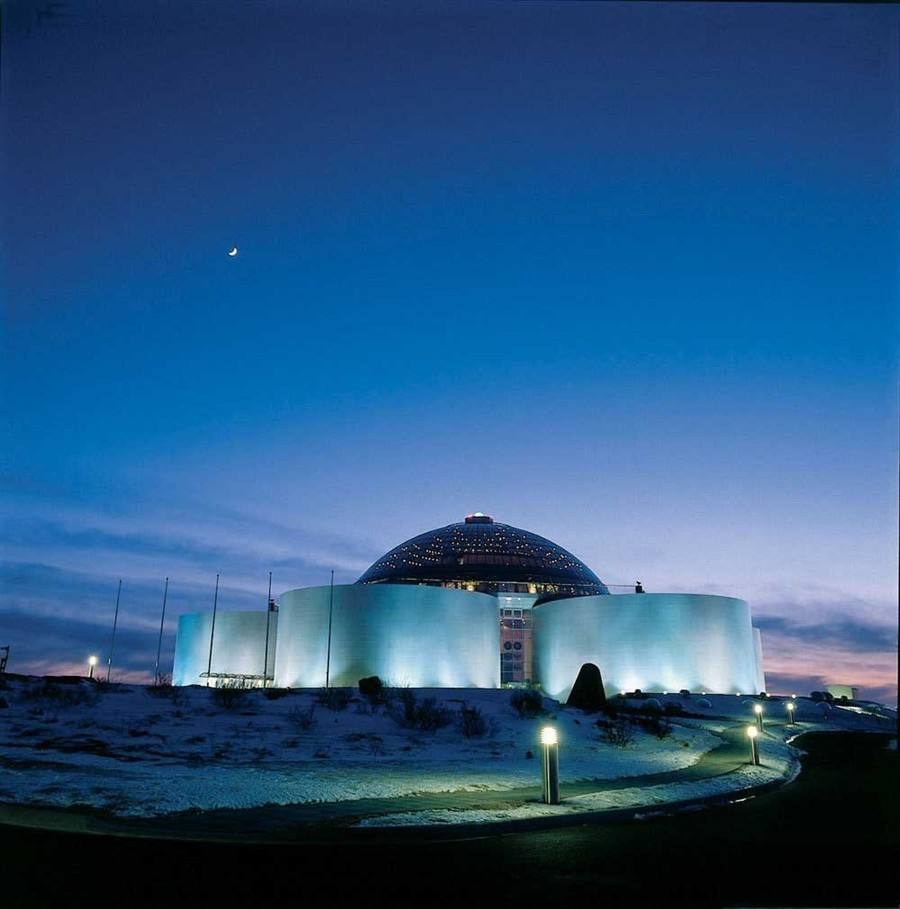 在雷克雅未克之巅,与地球的呼吸共振