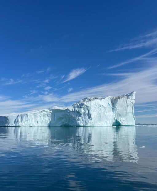 冰与光的交响：伊卢利萨特冰峡湾的极地秘境