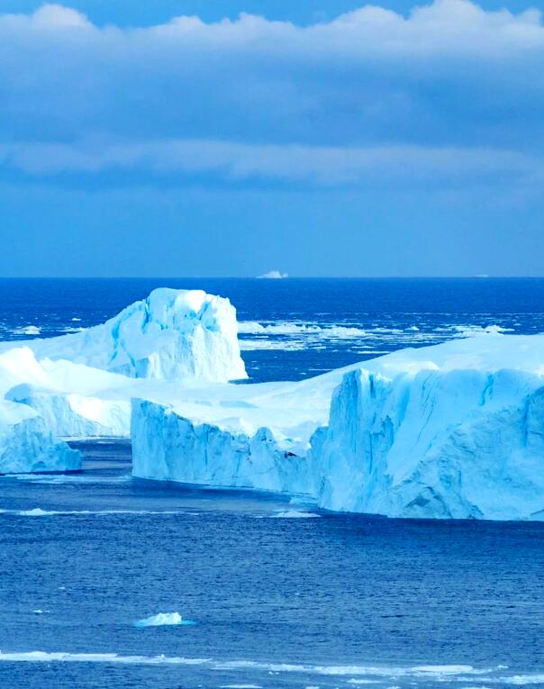 永恒峡湾：冰川刻写的时光墓志铭