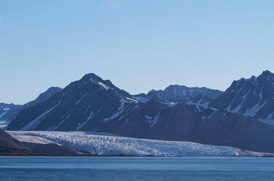 红孙峡湾：苍茫北境的史诗画卷