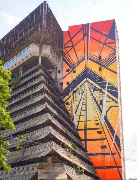 阿比让：一座现代性迷宫中的非洲都市寓言