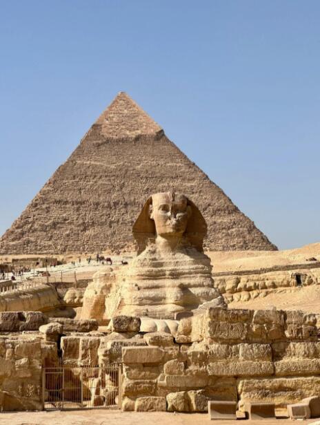 巨石与星光的对话：胡夫金字塔，四千七百年不灭的几何神话