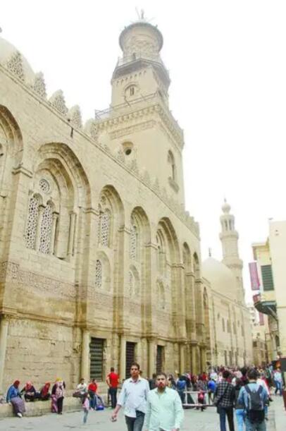 千年时光织就的黄金缎带：穆伊兹大街，开罗老城跳动的文化动脉