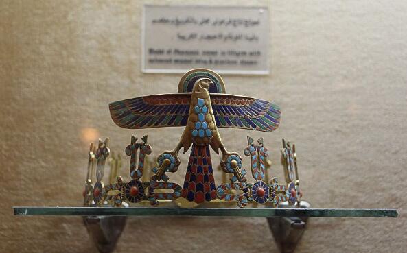 阿卜丁宫：琥珀穹顶下的千年星盘与没药花园