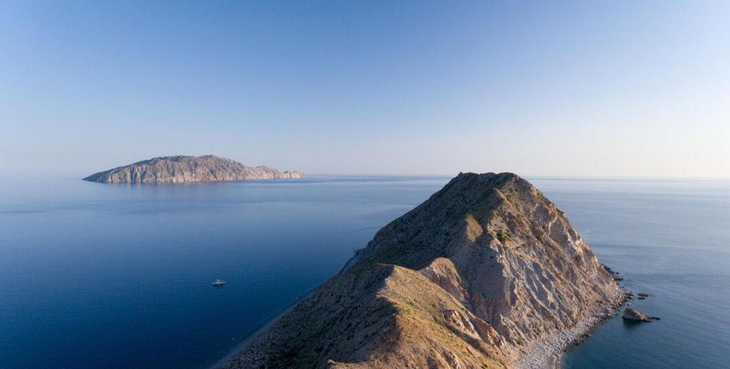 熔岩缝隙中的伊甸园