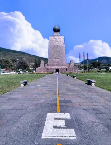 经纬度0°的魔法剧场：一座方尖碑的科学史诗