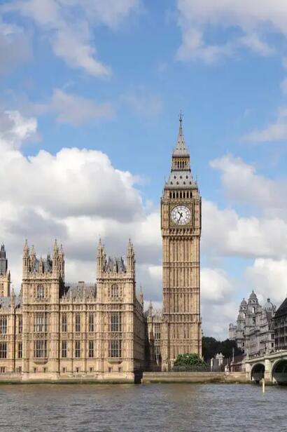 机械抒情诗：铸铁摆锤与黄铜音叉的百年二重奏