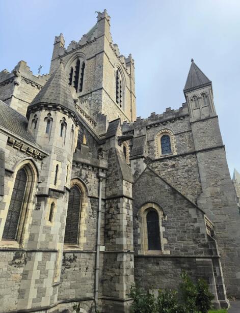 尖塔下的千年回响