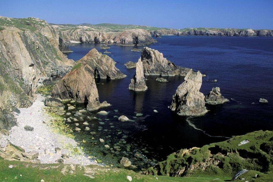 世界尽头的石语者：探秘苏格兰离岛秘境