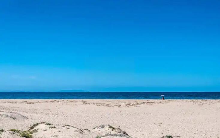 未被驯服的新月：圣皮埃特罗的野性海岸