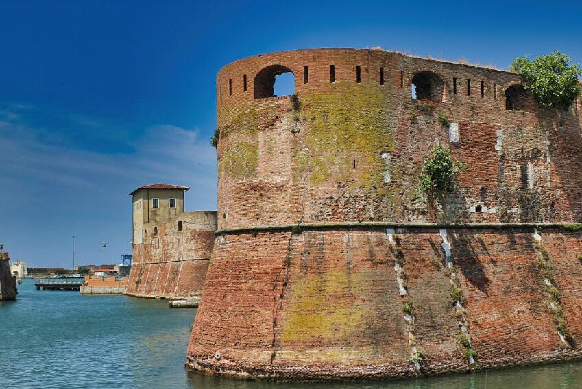 利古里亚海东岸的叙事诗