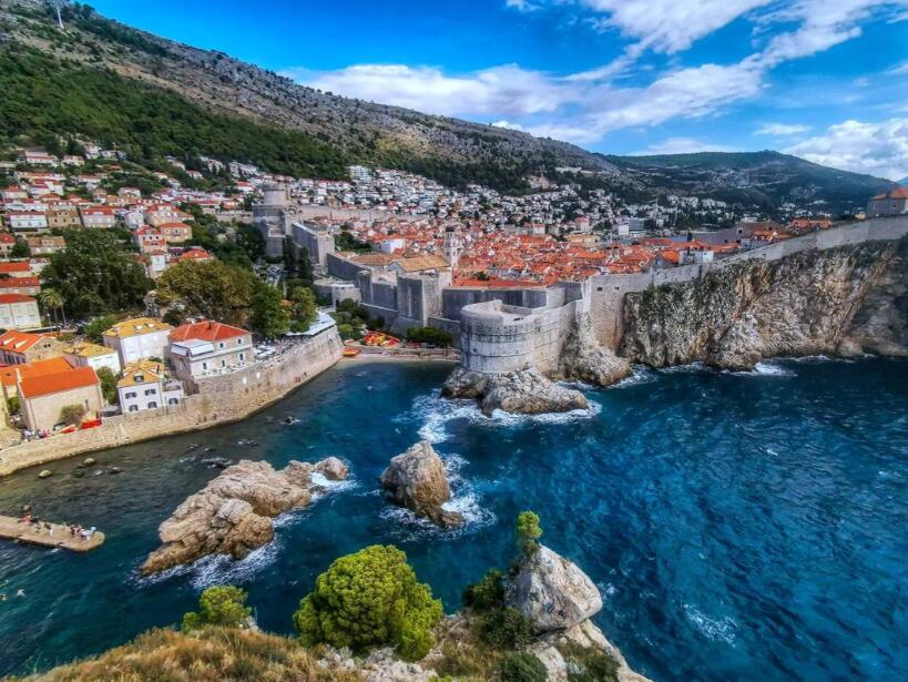 亚得里亚海的珍珠泪：杜布罗夫尼克，一座用石头与光影写就的海洋史诗