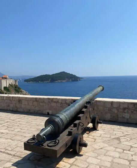 罗维里耶纳克，杜布罗夫尼克永不陷落的自由之魂