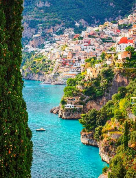 阿马尔菲海岸，一条镶嵌在悬崖与碧海间的五十公里诗行