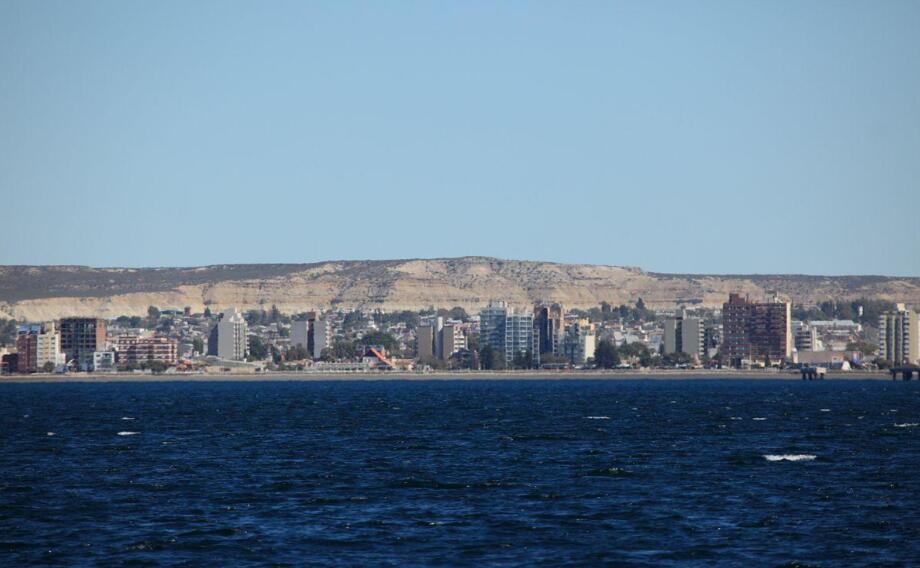 巴塔哥尼亚之吻:马德林港的荒原与鲸歌