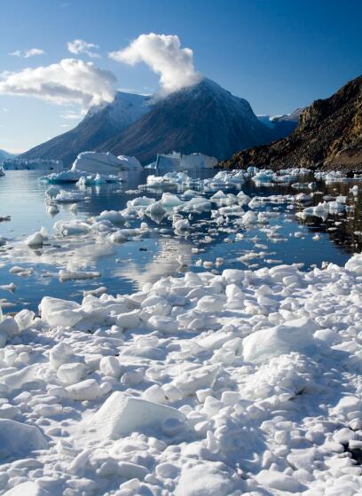 斯科斯比松,北极巨构的白色神话