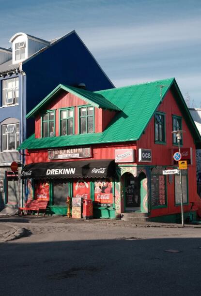 雷克雅未克的色彩与轰鸣