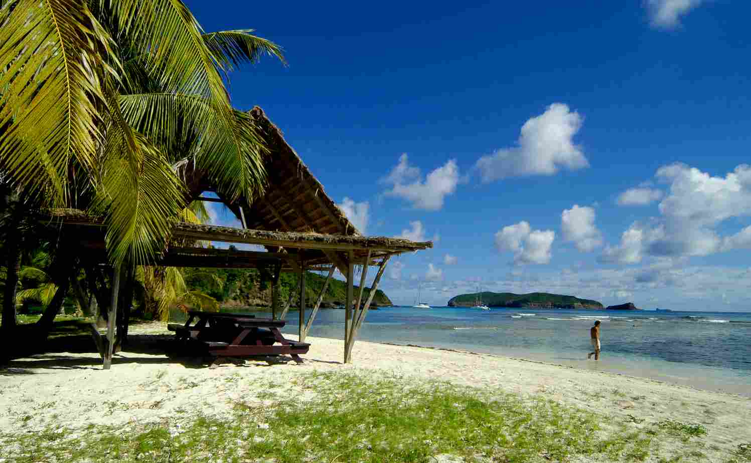 lagoon beach hut.jpg lagoon beach hut.jpg