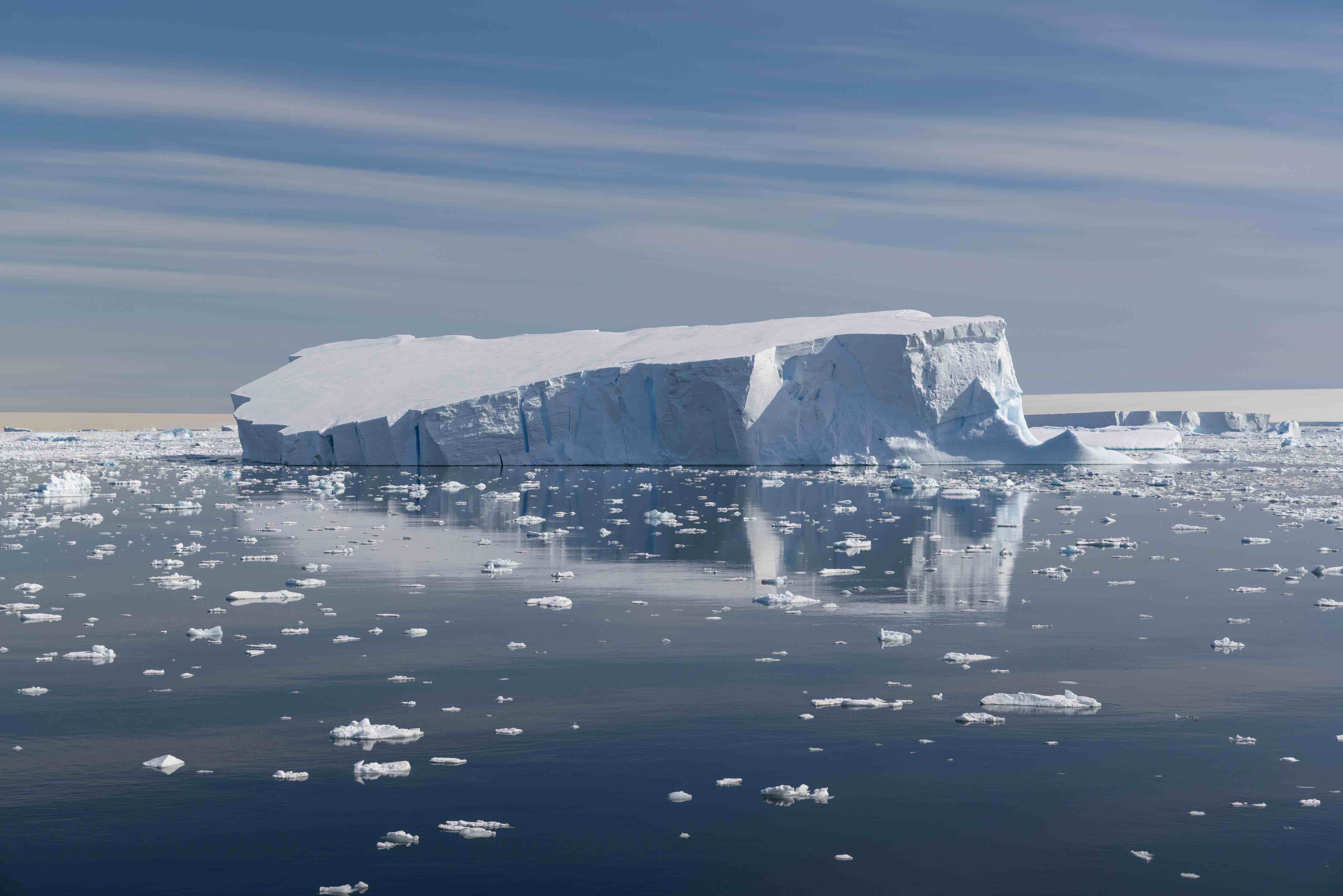 22_CC160123_Antarctica_Bellingshausen-Sea_iceberg_©PONANT-Photo-Ambassador-Sue Flood_45_CC160123_Ant (1).jpg 22_CC160123_Antarctica_Bellingshausen-Sea_iceberg_©PONANT-Photo-Ambassador-Sue Flood_45_CC160123_Ant (1).jpg
