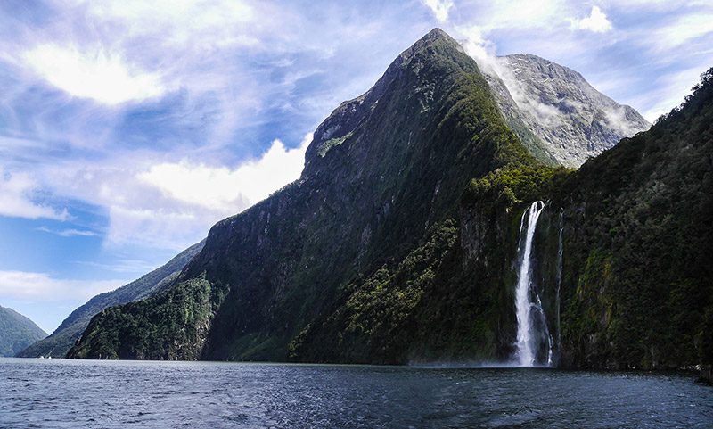 米尔福德峡湾4.jpg