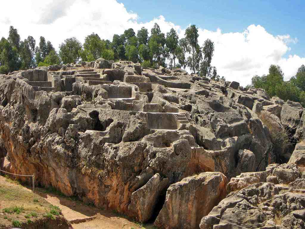 D10-库斯科-考古遗址 Qenco.jpg