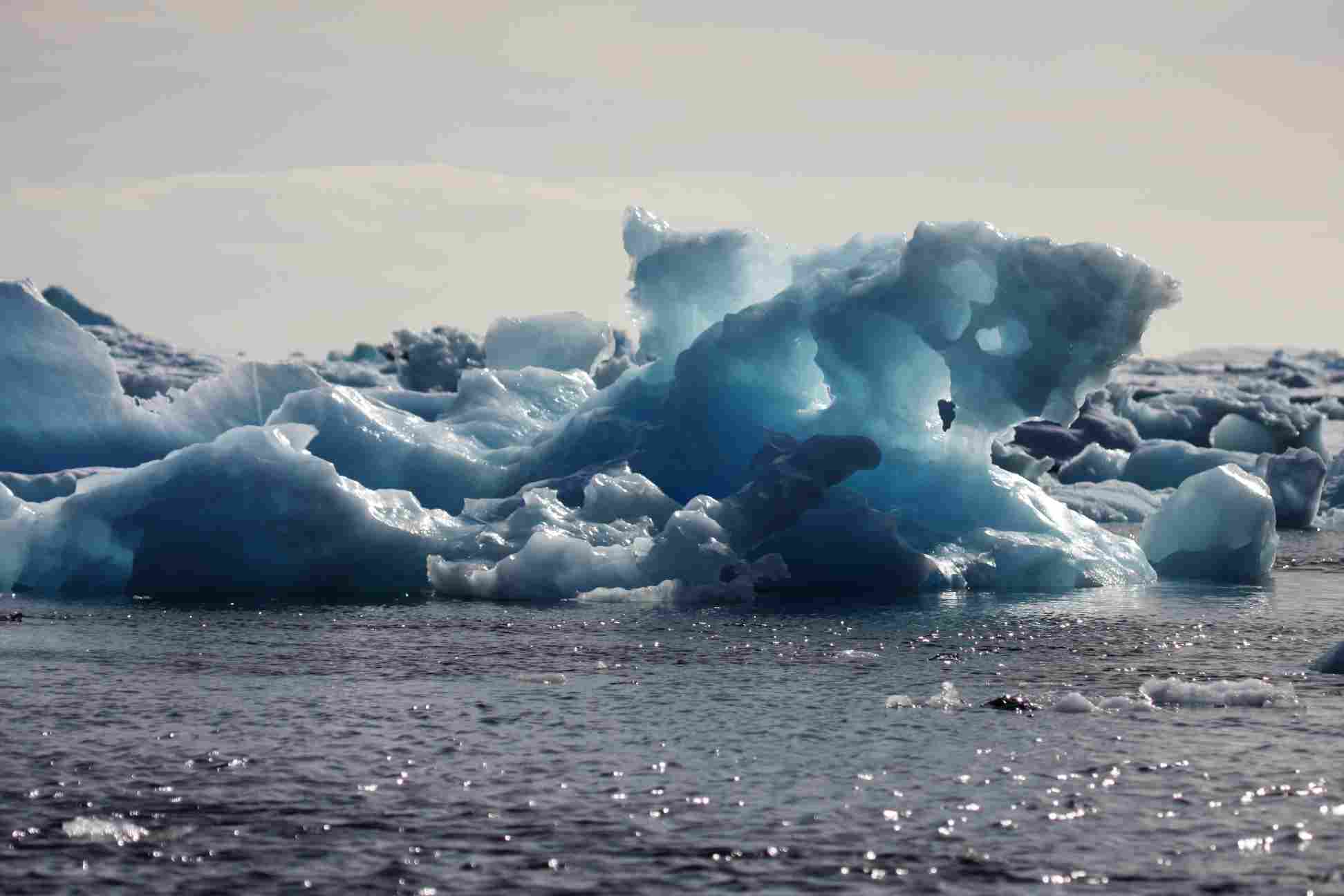 冰山2.jpg 冰山2.jpg