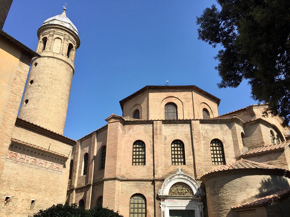basilica-1949089_960_720.jpg basilica-1949089_960_720.jpg