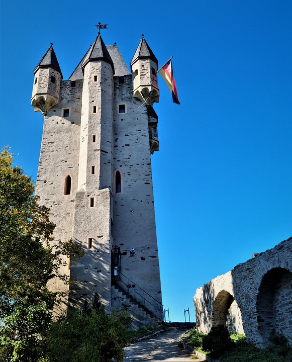 nassau-castle-6709482_960_720.jpg