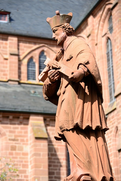statue-5066576_960_720.jpg statue-5066576_960_720.jpg