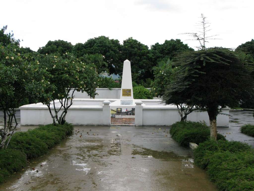 day15-卡斯特里莫恩纪念碑.jpg