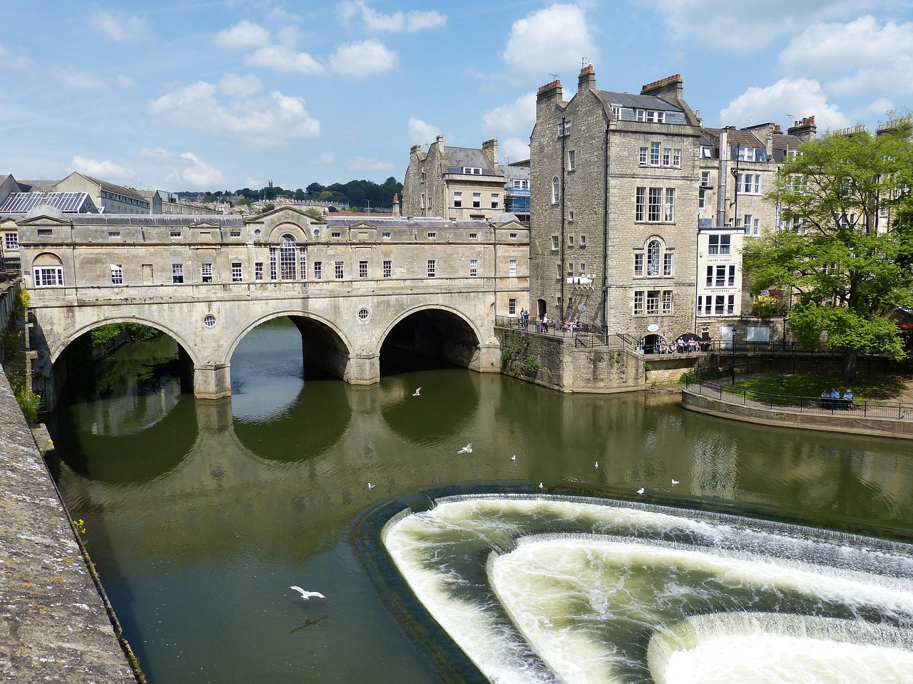 bath-510544_1280.jpg