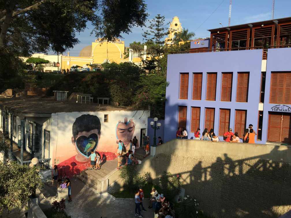 利马:沙漠与海洋之间的永恒之城