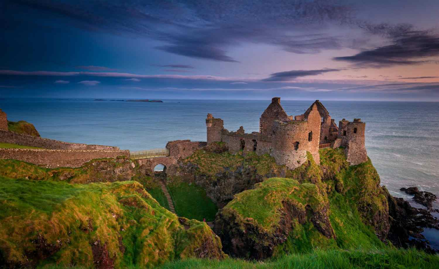 邓卢斯城堡 头图.jpg 邓卢斯城堡 头图.jpg