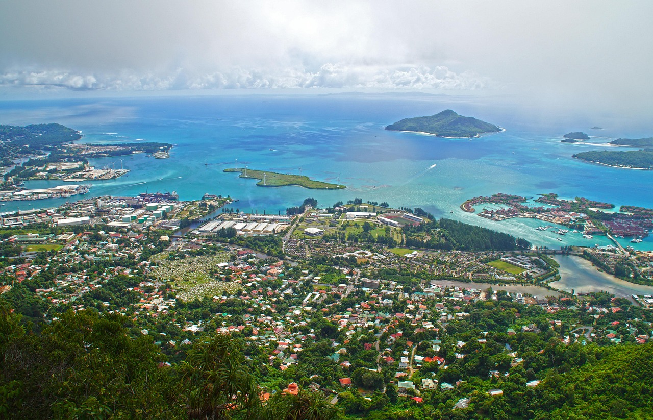 seychelles-1414983_1280.jpg