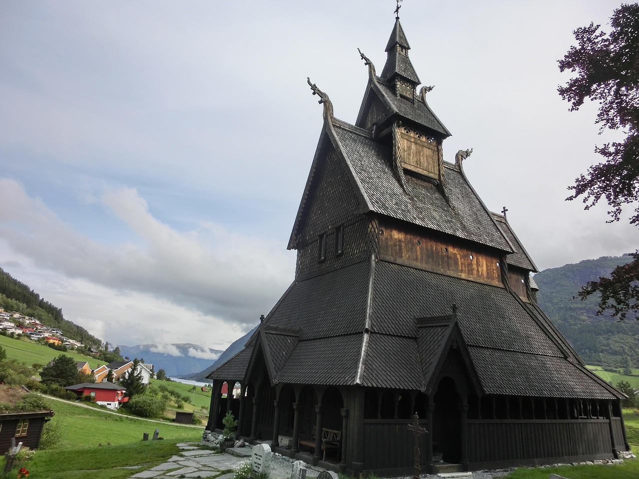 stave-church-1330561_1280.jpg stave-church-1330561_1280.jpg