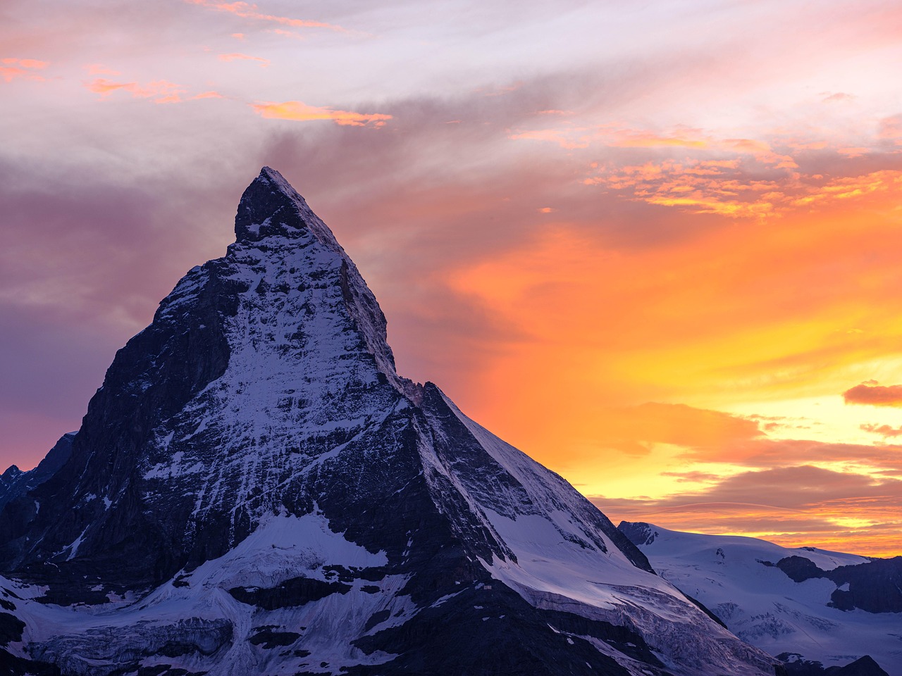 matterhorn-6594328_1280.jpg