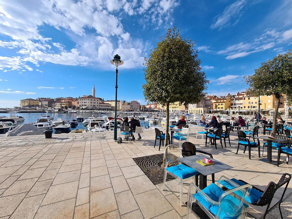 rovinj-6111388_960_720.jpg