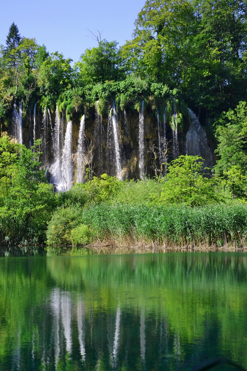 plitvice-1574826_1280.jpg