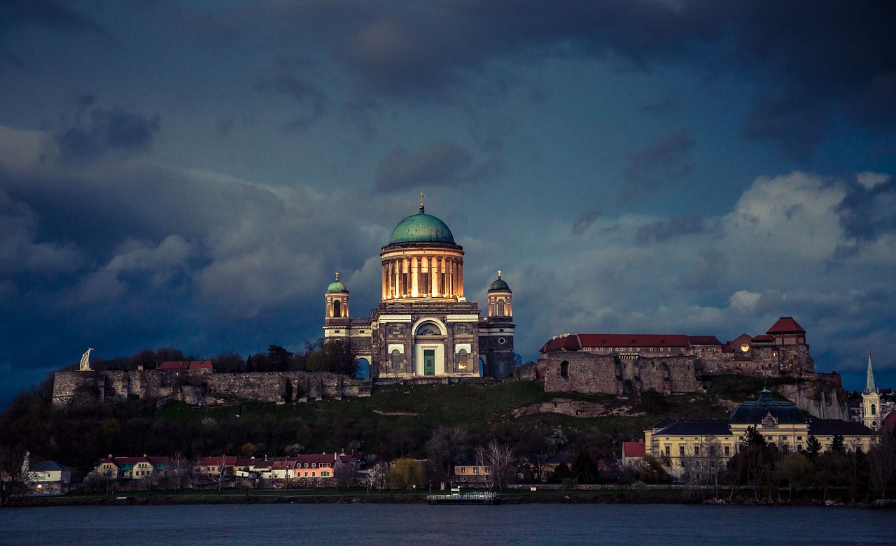 esztergom-705614_1280.jpg
