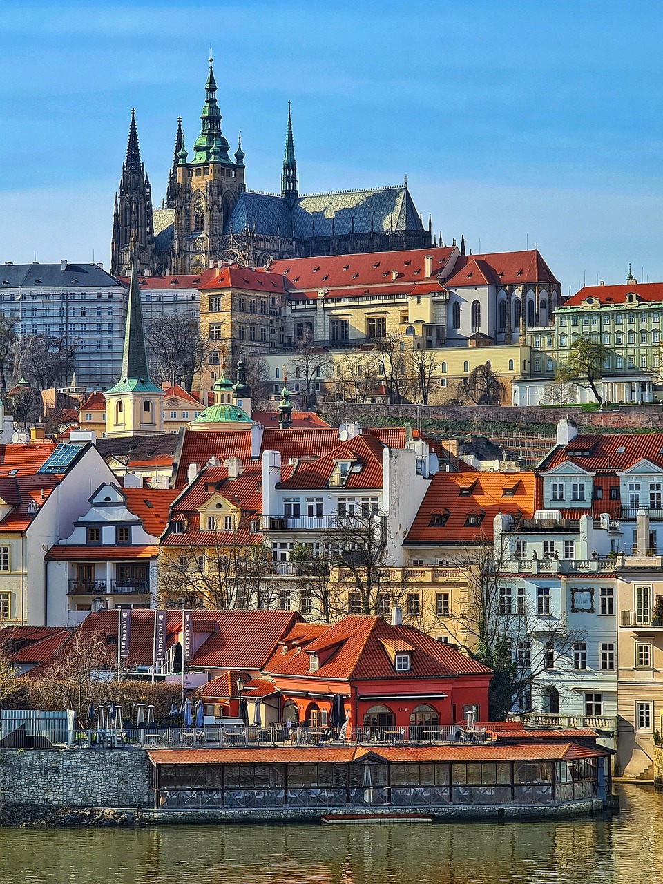 prague-7772872_1280.jpg
