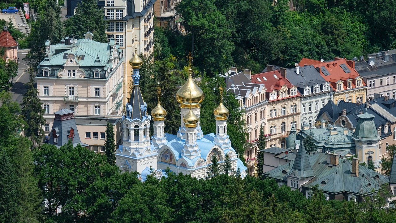 karlovy-vary-2797312_1280.jpg