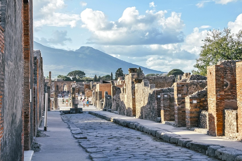 pompeii-4053847_960_720.jpg