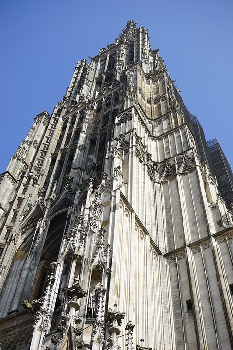 ulm-cathedral-318243_960_720.jpg