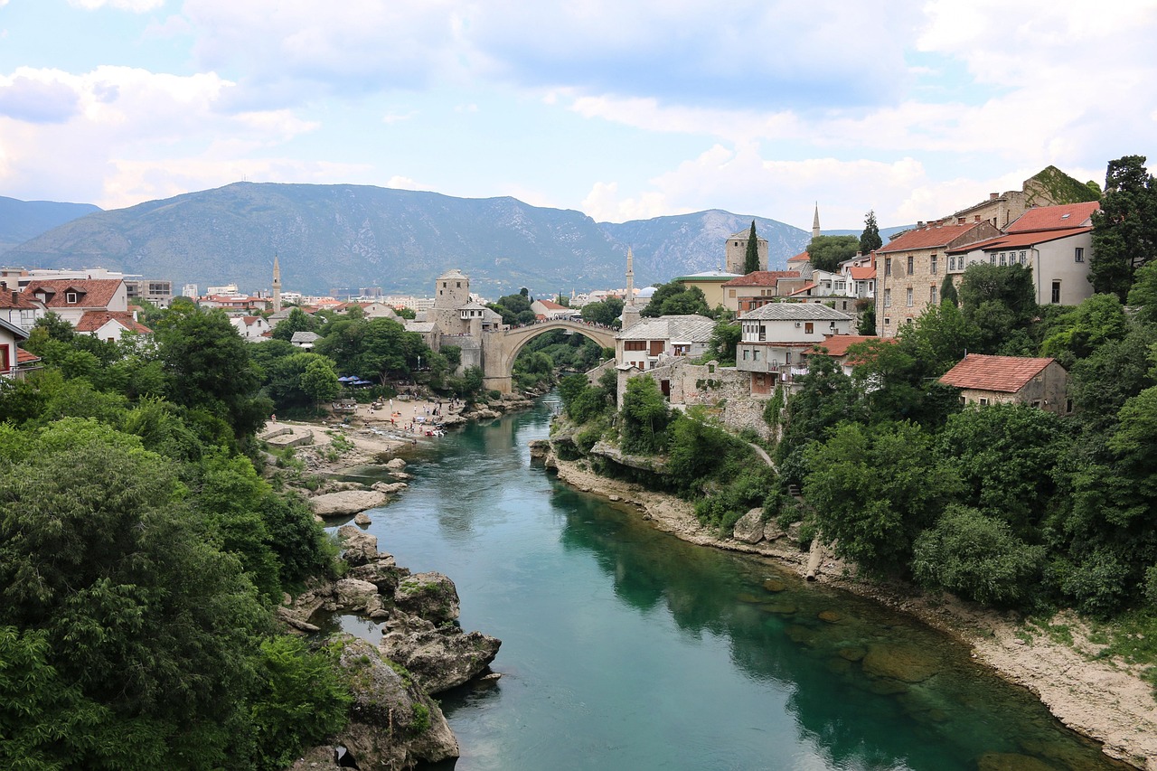 mostar-3732479_1280.jpg