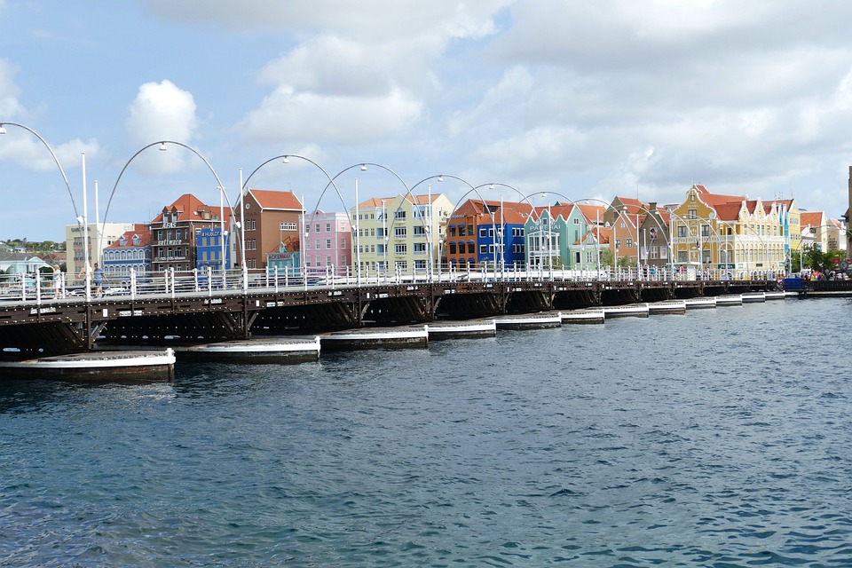 willemstad-4881036_960_720.jpg