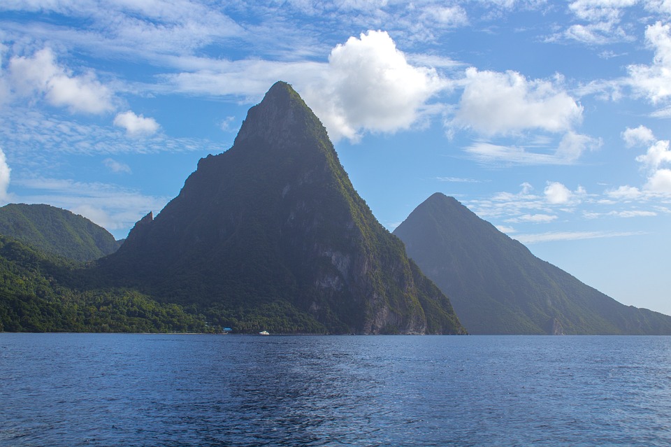 pitons-3104113_960_720.jpg