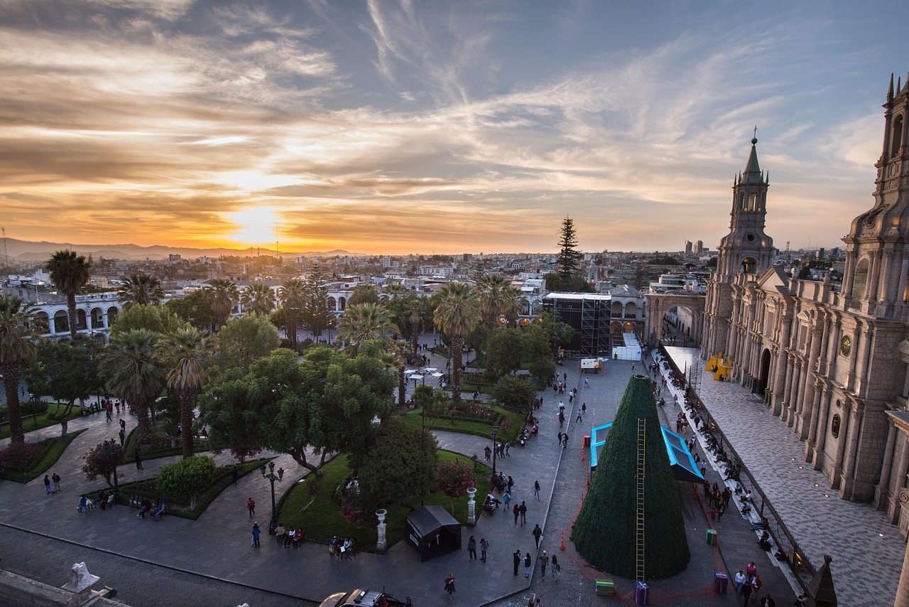 plaza-5165633_1280.jpg