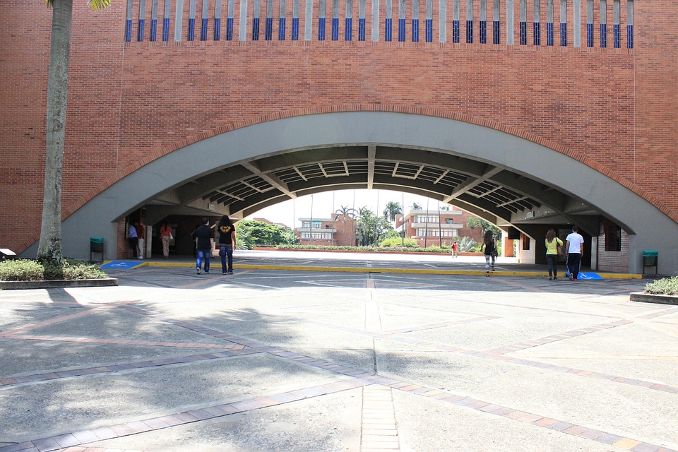 campus-434805_960_720.jpg