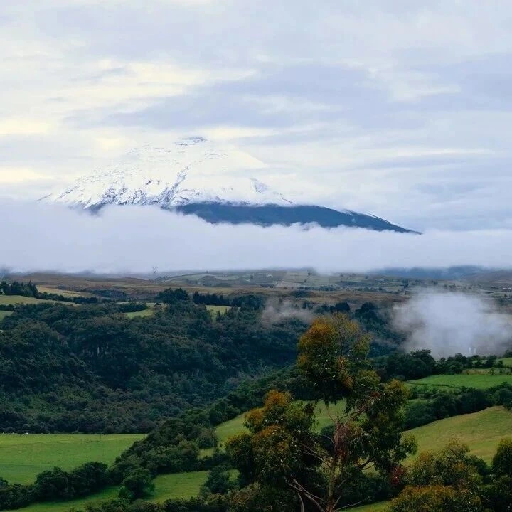 在科托帕希火山的等待与抵达